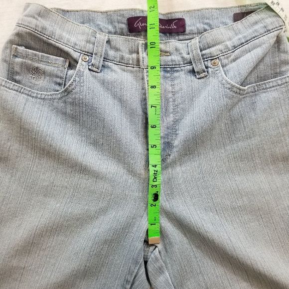 Gloria Vanderbilt Amanda Capri Skimmer light wash - Picture 7 of 9